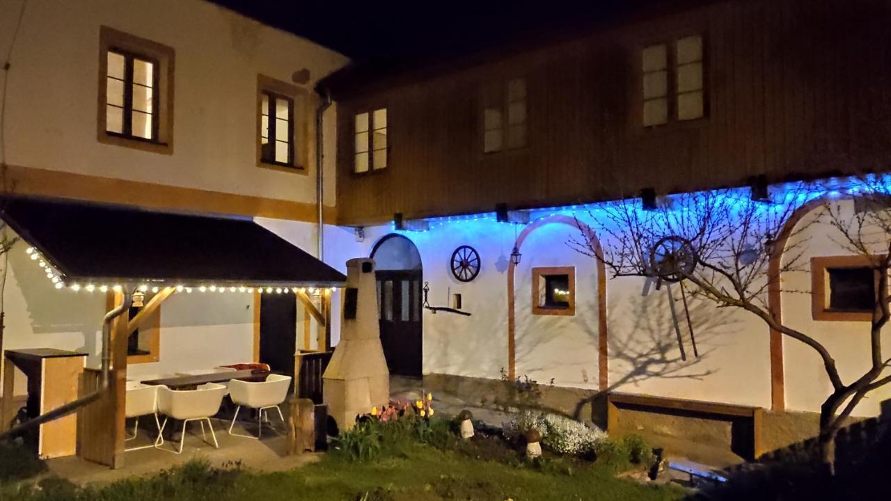 H@M Penzion Žlutice Eksteriør billede