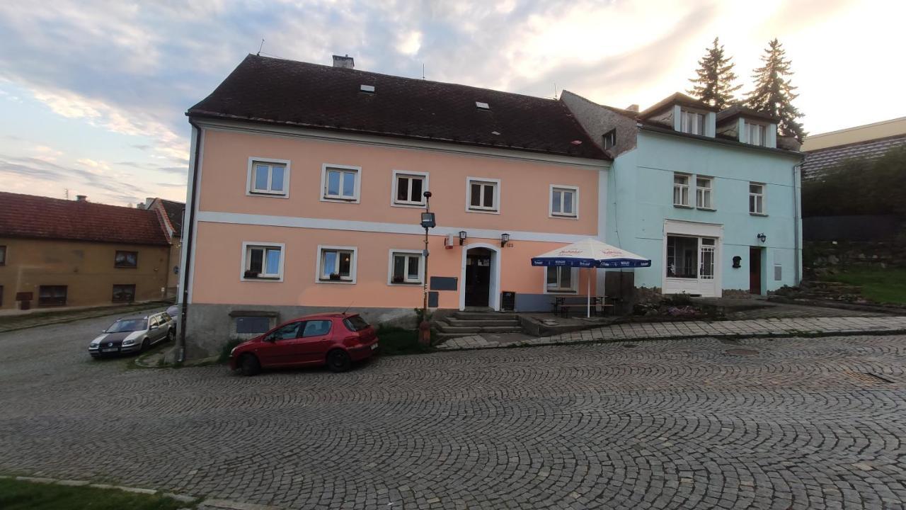 H@M Penzion Žlutice Eksteriør billede